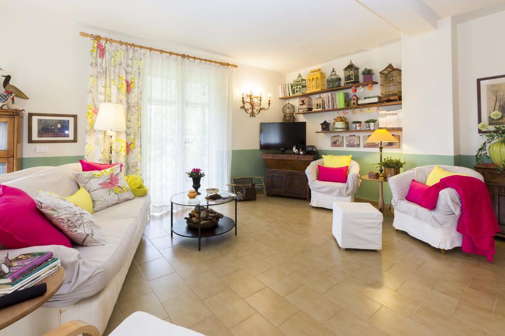 Villa Monserrato - Goelba 阿祖罗港 外观 照片