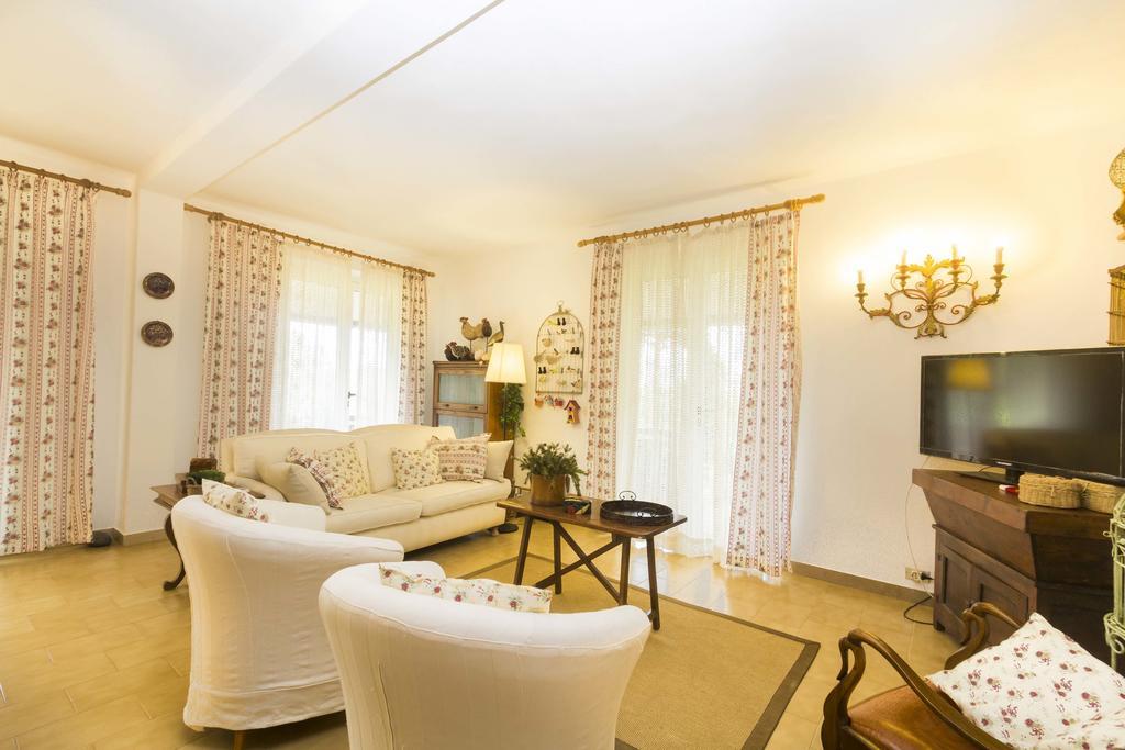 Villa Monserrato - Goelba 阿祖罗港 客房 照片